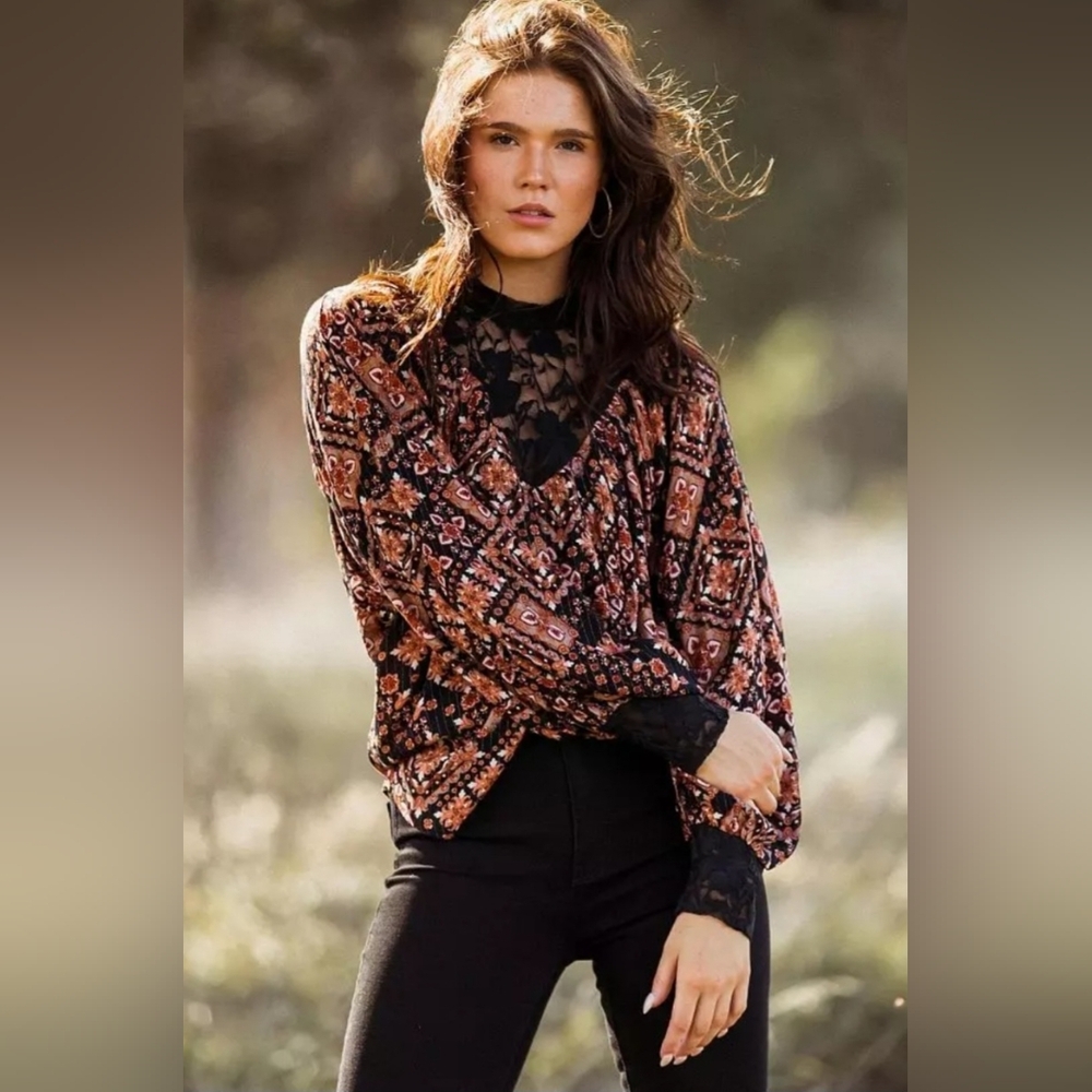Crinkle Metallic Mock Neck Boho Blouse Lace Keyhole Top Medium Holiday Sparkle